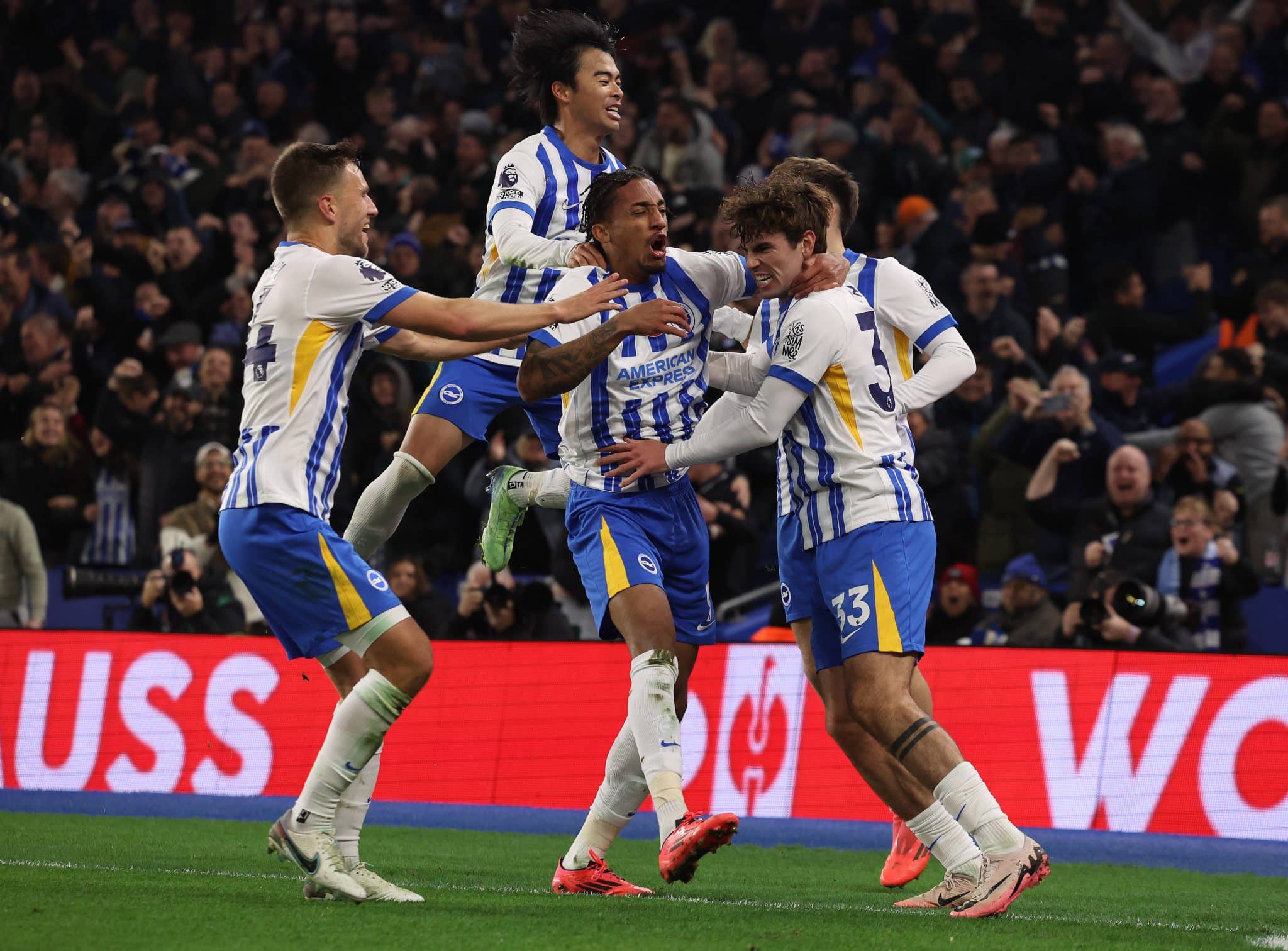 Foto: (Imago) - Jo&atilde;o Pedro comandou a rea&ccedil;&atilde;o do Brighton contra o Manchester City