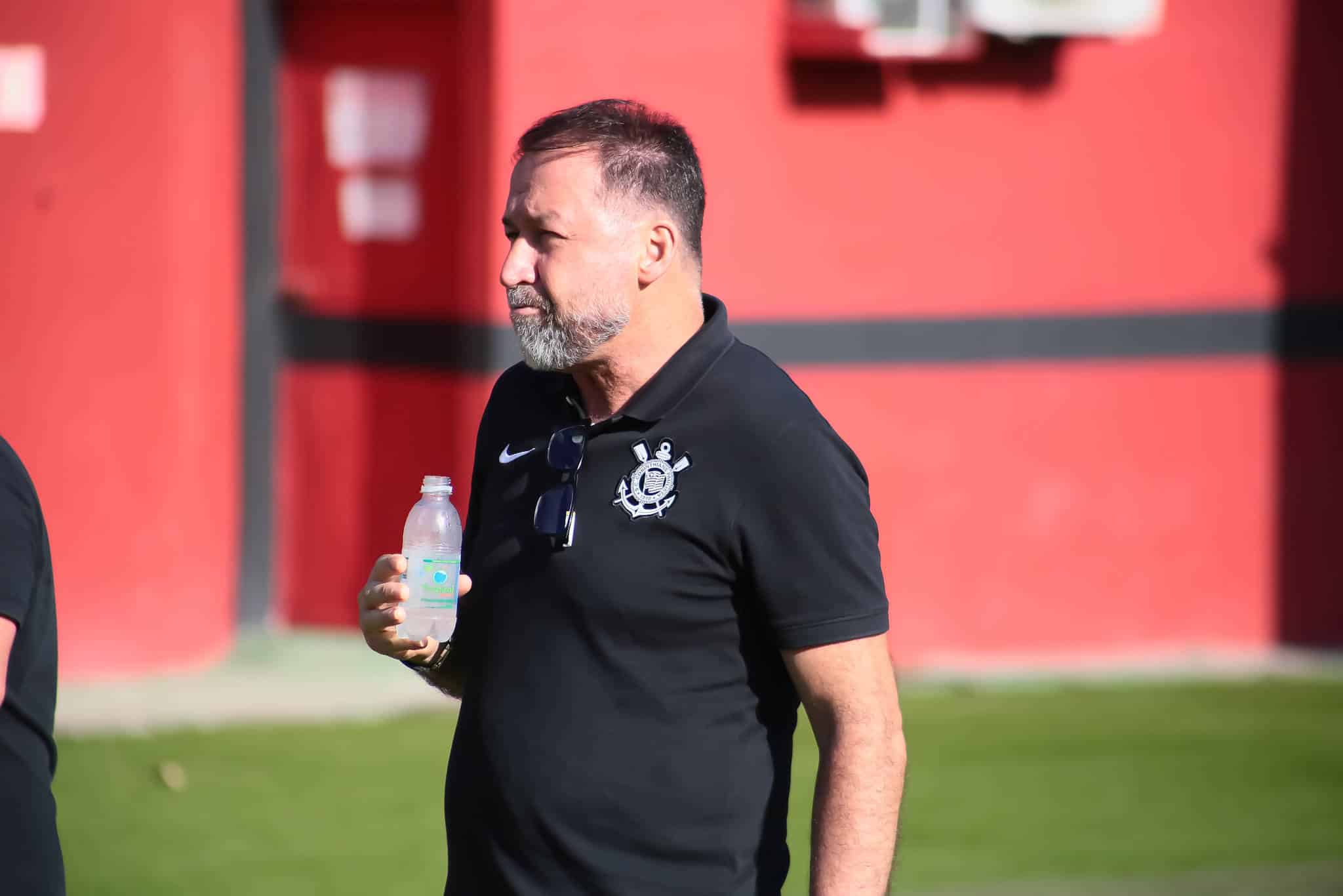 Corinthians tem d&iacute;vida milion&aacute;ria com parcelas e quebra a cabe&ccedil;a para ir ao mercado