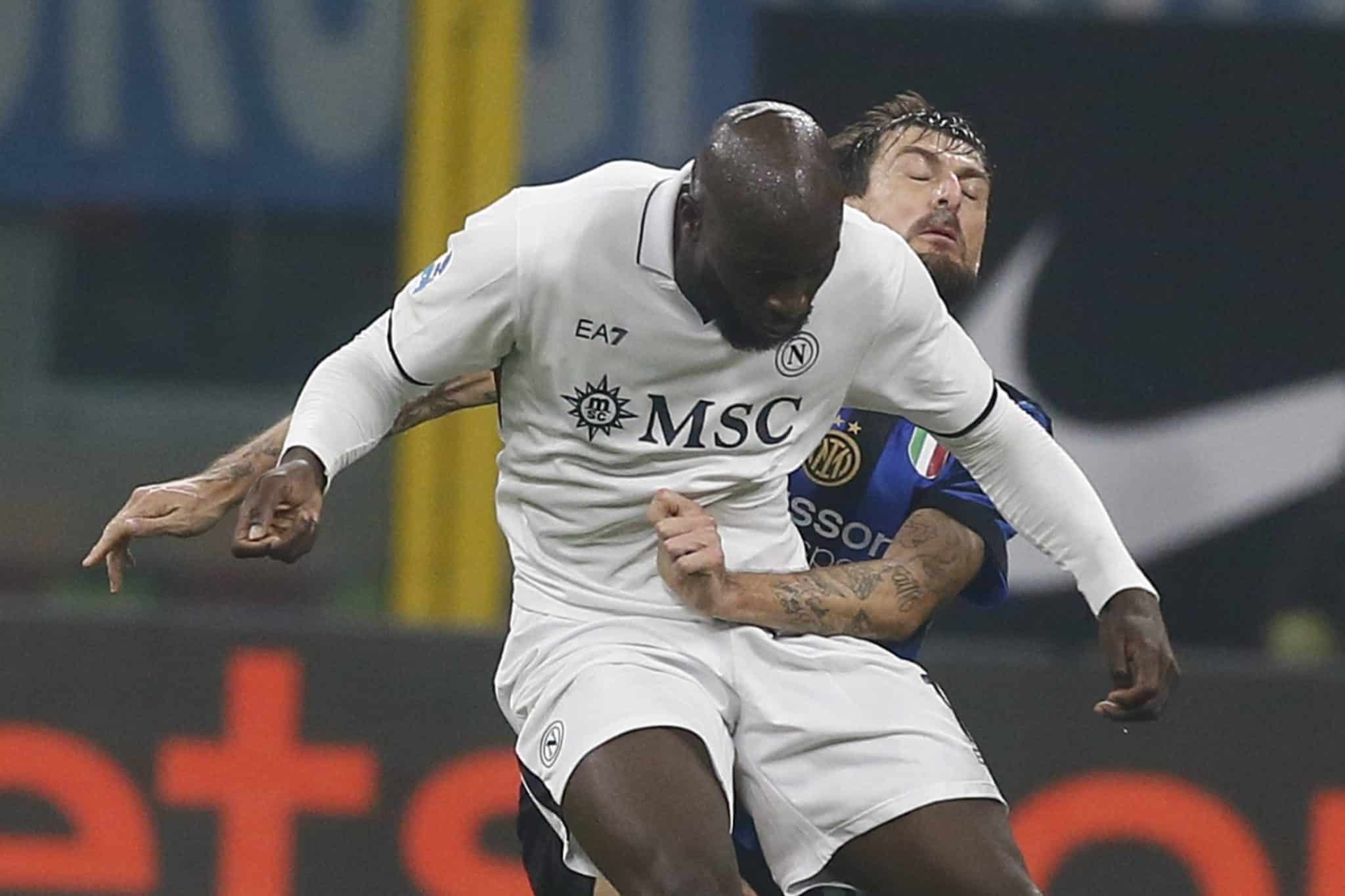 Foto: (Imago) - Internazionale x Napoli fizeram uma partida pegada