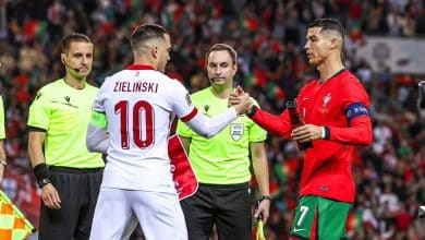 Como foto com Cristiano Ronaldo fez capit&atilde;o da Pol&ocirc;nia ser &lsquo;odiado&rsquo; em seu pa&iacute;s?