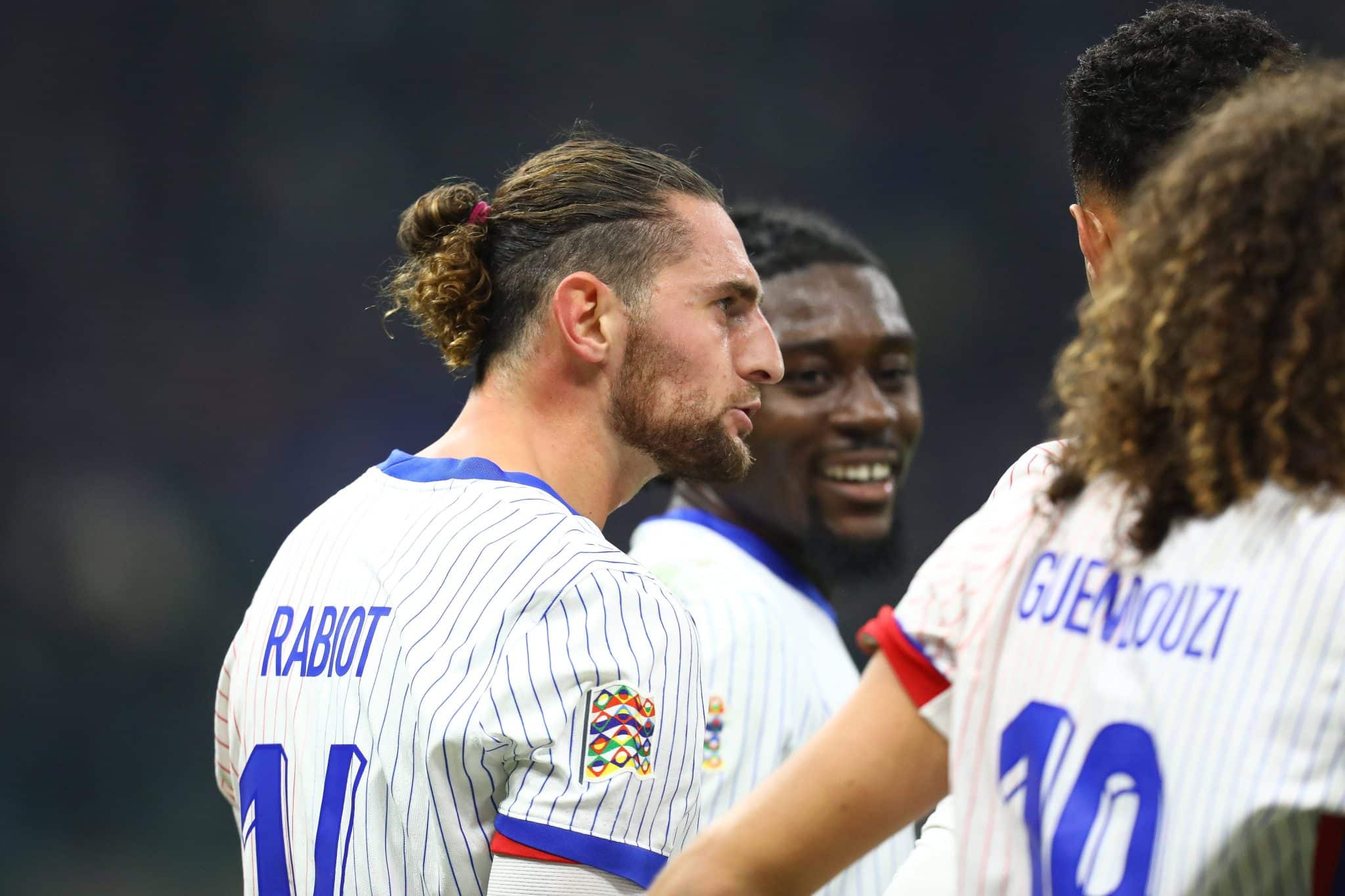 Com pintura de lateral e Rabiot inspirado, Fran&ccedil;a quebra invencibilidade da It&aacute;lia p&oacute;s-Euro