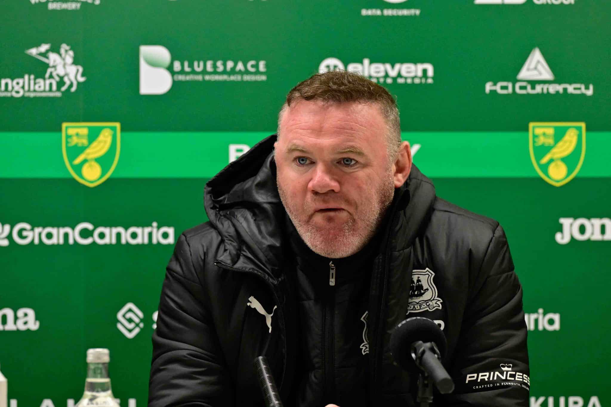 &lsquo;O sub-18 n&atilde;o seria goleado assim&rsquo;: T&eacute;cnico na Championship, Rooney detona pr&oacute;prio time ap&oacute;s vexame