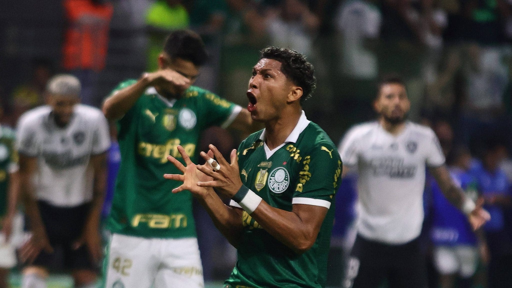 Os 3 jogadores que s&oacute; ficam no Palmeiras se n&atilde;o houver proposta de outros clubes