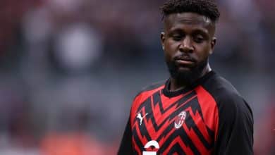 Carrasco do Barcelona &lsquo;treina sozinho&rsquo; no Milan para ganhar R$ 24 milh&otilde;es por ano