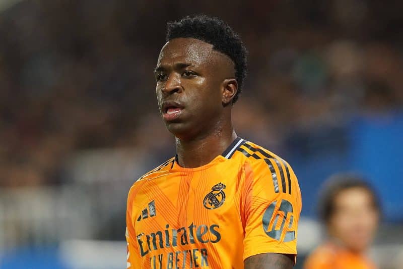 Vini Jr é acusado de pirataria por presidente da La Liga após postar foto