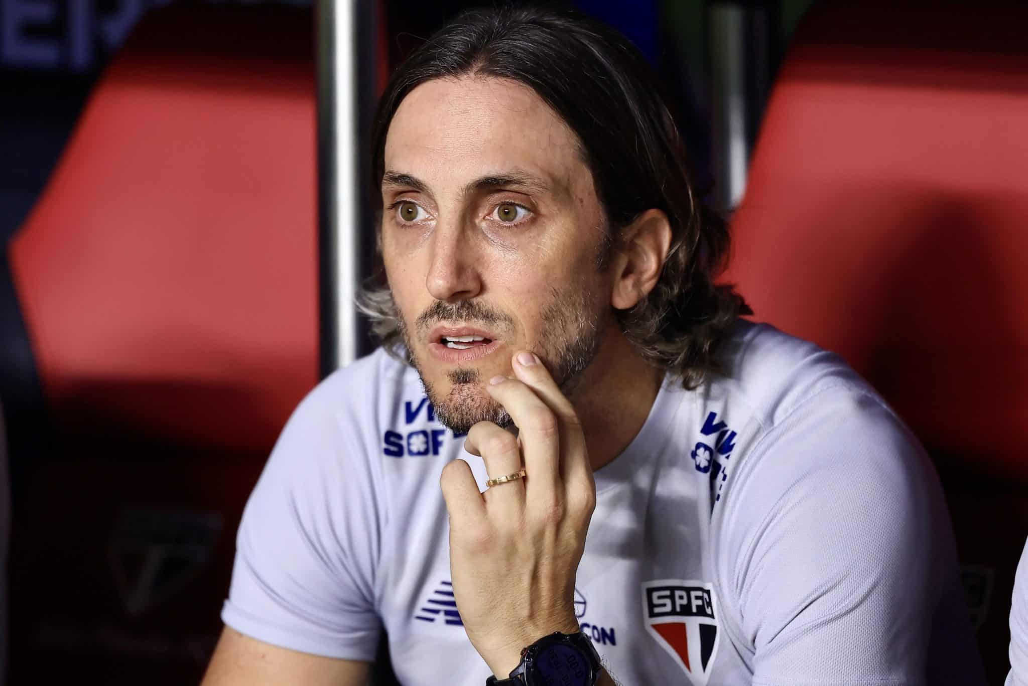 Zubeld&iacute;a faz novo pedido por refor&ccedil;os ao S&atilde;o Paulo; veja as posi&ccedil;&otilde;es