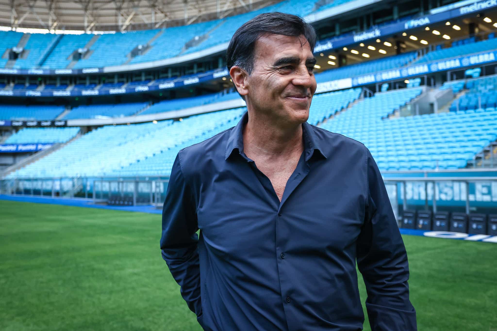 Gr&ecirc;mio fecha com refor&ccedil;os, mas segue sem atender pedido mais urgente de Quinteros