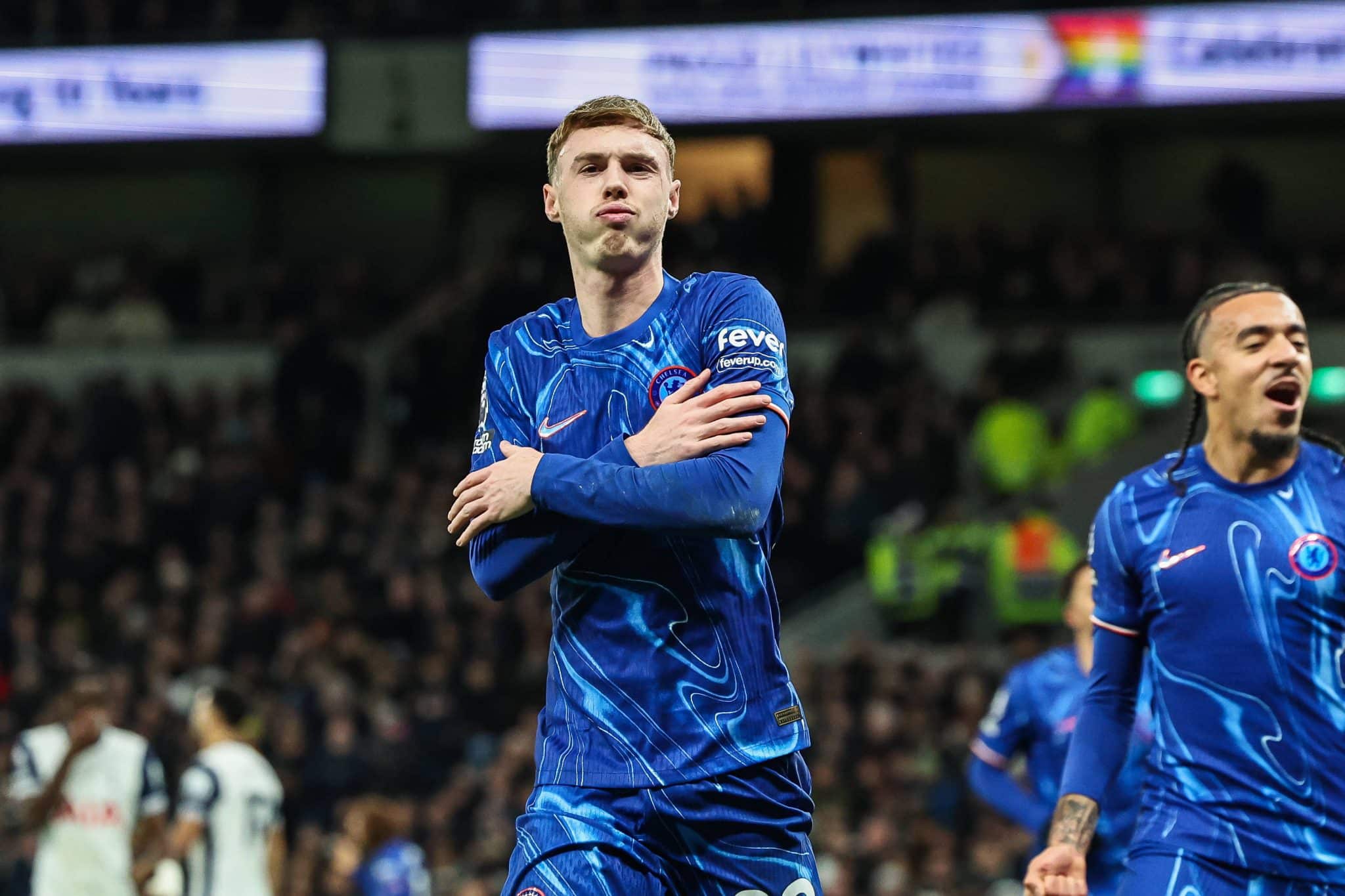 &lsquo;J&aacute; viu algo assim na Premier League?&rsquo;: Estrela do Chelsea vira meme, mas Blues viram em joga&ccedil;o de 7 gols