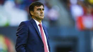 Santos tem concorr&ecirc;ncia mexicana por t&eacute;cnico que pode levantar dois t&iacute;tulos em seis dias