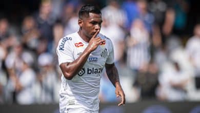 Atletico Nacional espera convencer o Santos por neg&oacute;cio envolvendo Morelos
