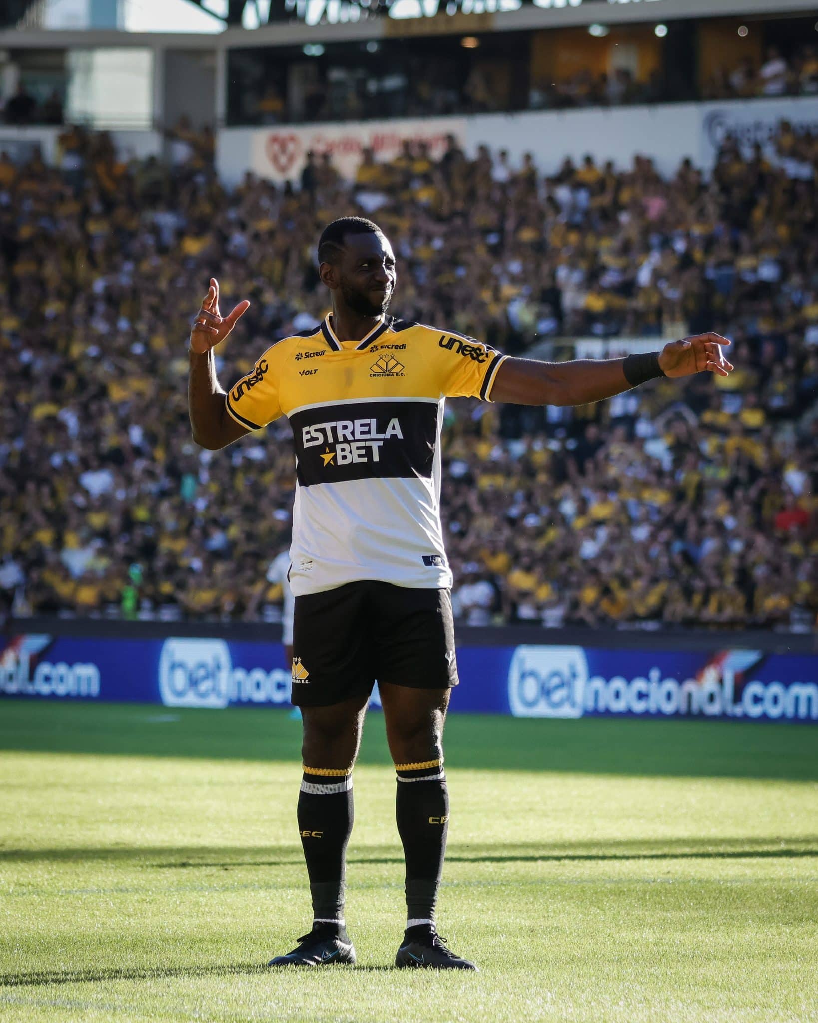 Cobi&ccedil;ado no mercado brasileiro, Bolasie &eacute; anunciado por gigante da S&eacute;rie A