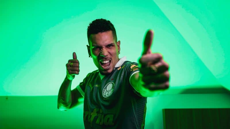 Abel define onde Paulinho vai jogar no Palmeiras e ainda espera mais um reforço para o ataque