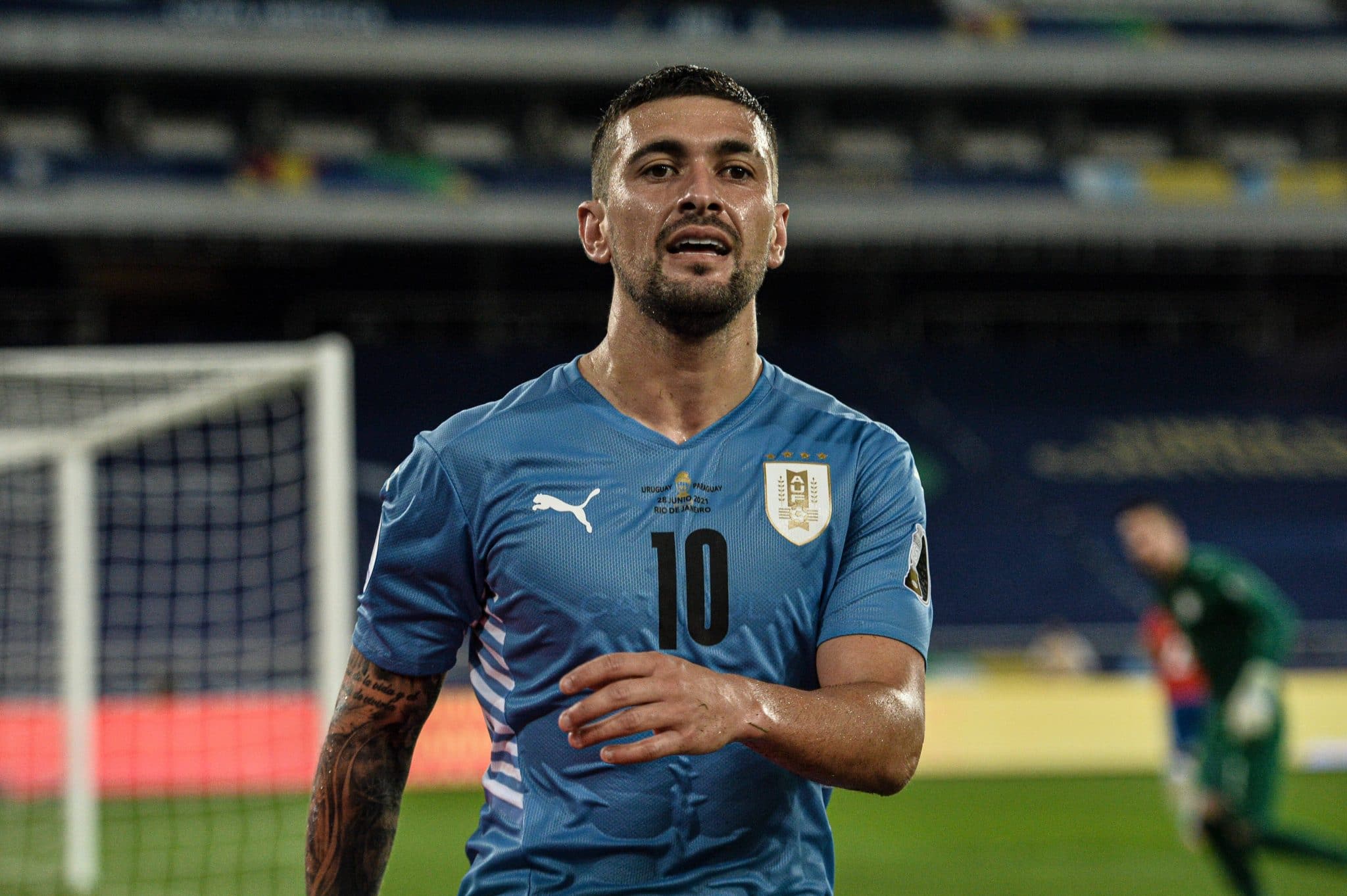 Arrascaeta d&aacute; raz&atilde;o a Su&aacute;rez e admite choque com &lsquo;jeit&atilde;o&rsquo; Bielsa: &lsquo;Personalidade diferente&rsquo;