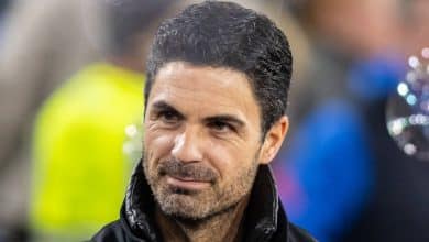 Arteta d&aacute; leve alfinetada no Liverpool para defender o Arsenal