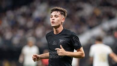 Breno Bidon vira &lsquo;menino dos olhos&rsquo; da Inglaterra e pode ajudar em meta do Corinthians