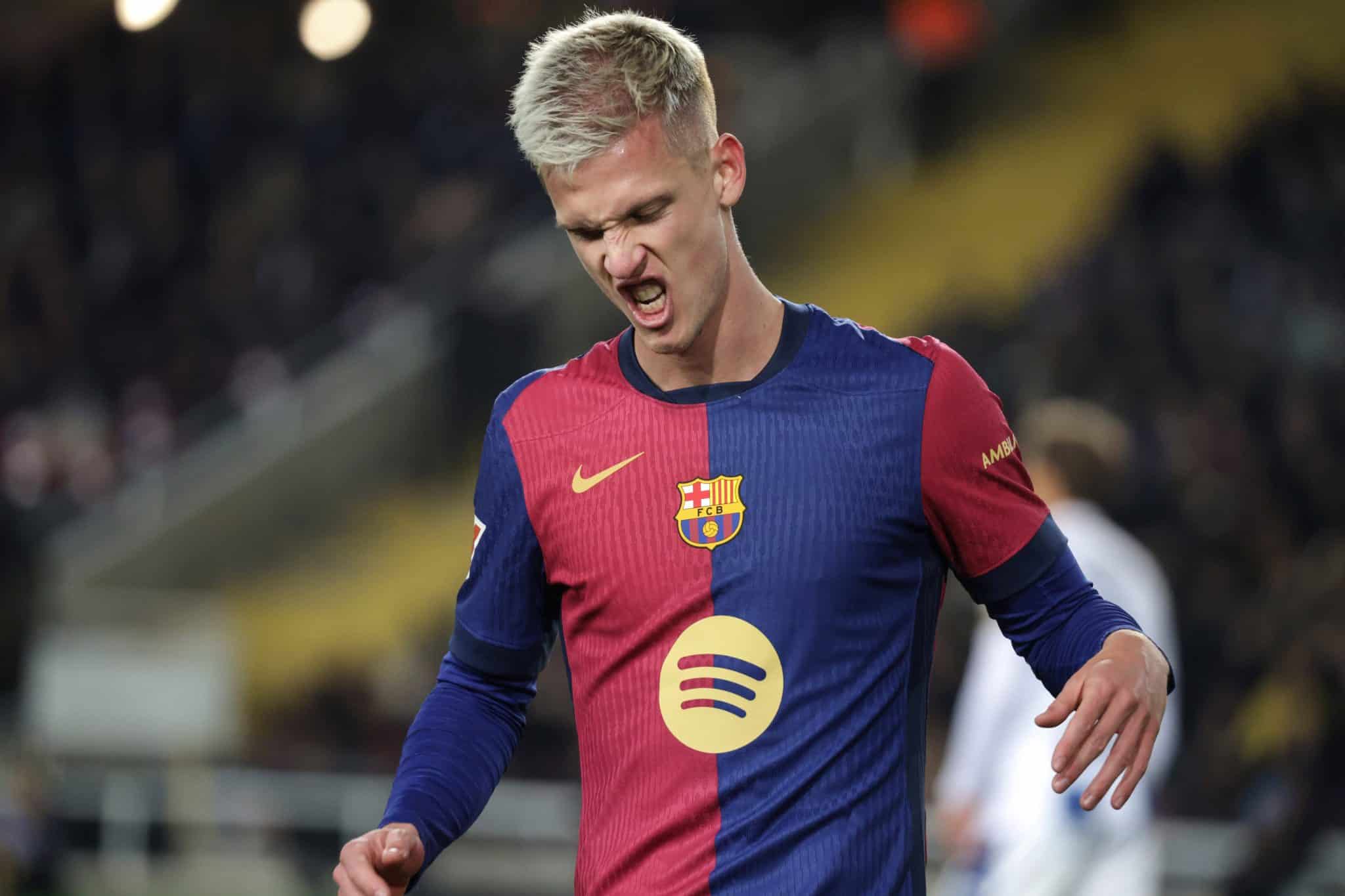 Dani Olmo durante partida do Barcelona (Foto: Imago)