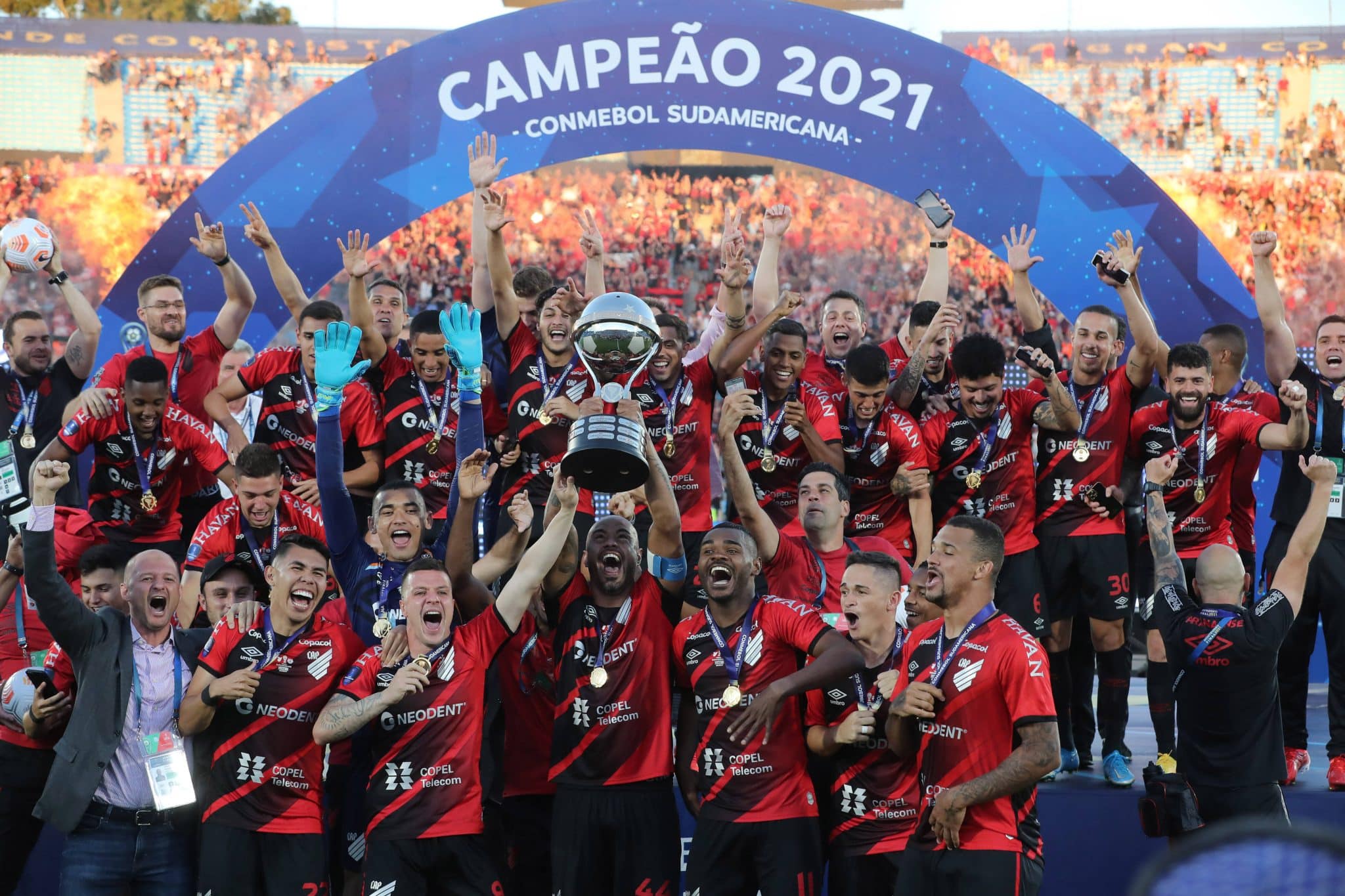 Erick fez parte dos principais t&iacute;tulos recentes do Athletico Foto: (Imago) 