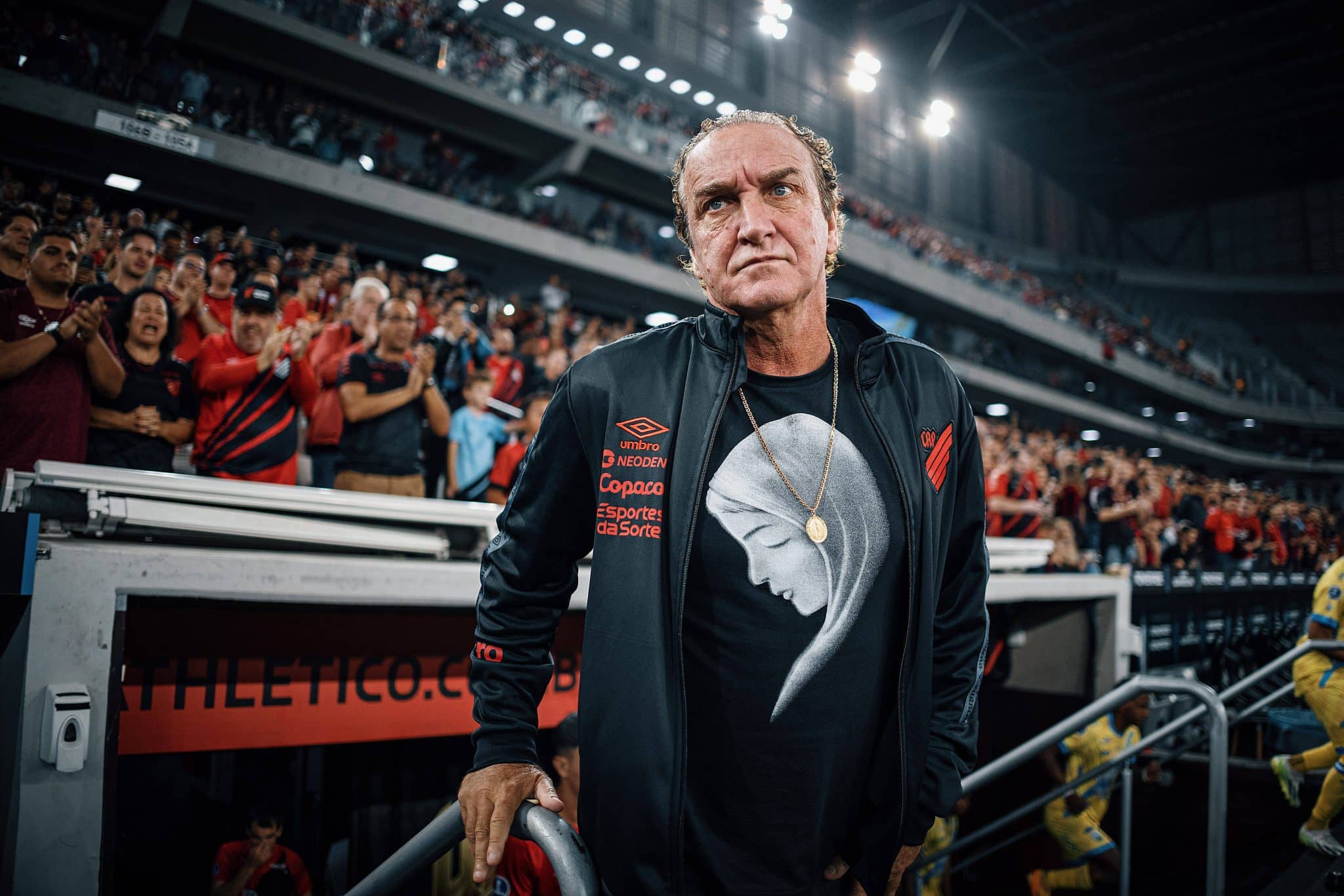 Cuca na Ligga Arena, est&aacute;dio do Athletico-PR