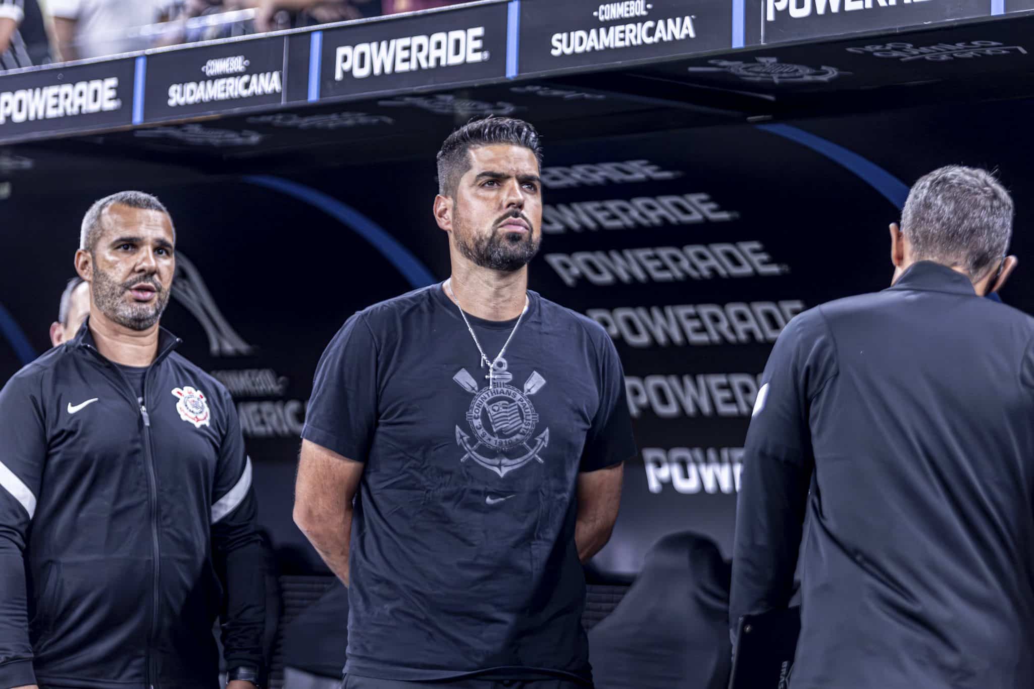 António Oliveira foi demitido do Corinthians em julho (Foto: Imago Images)