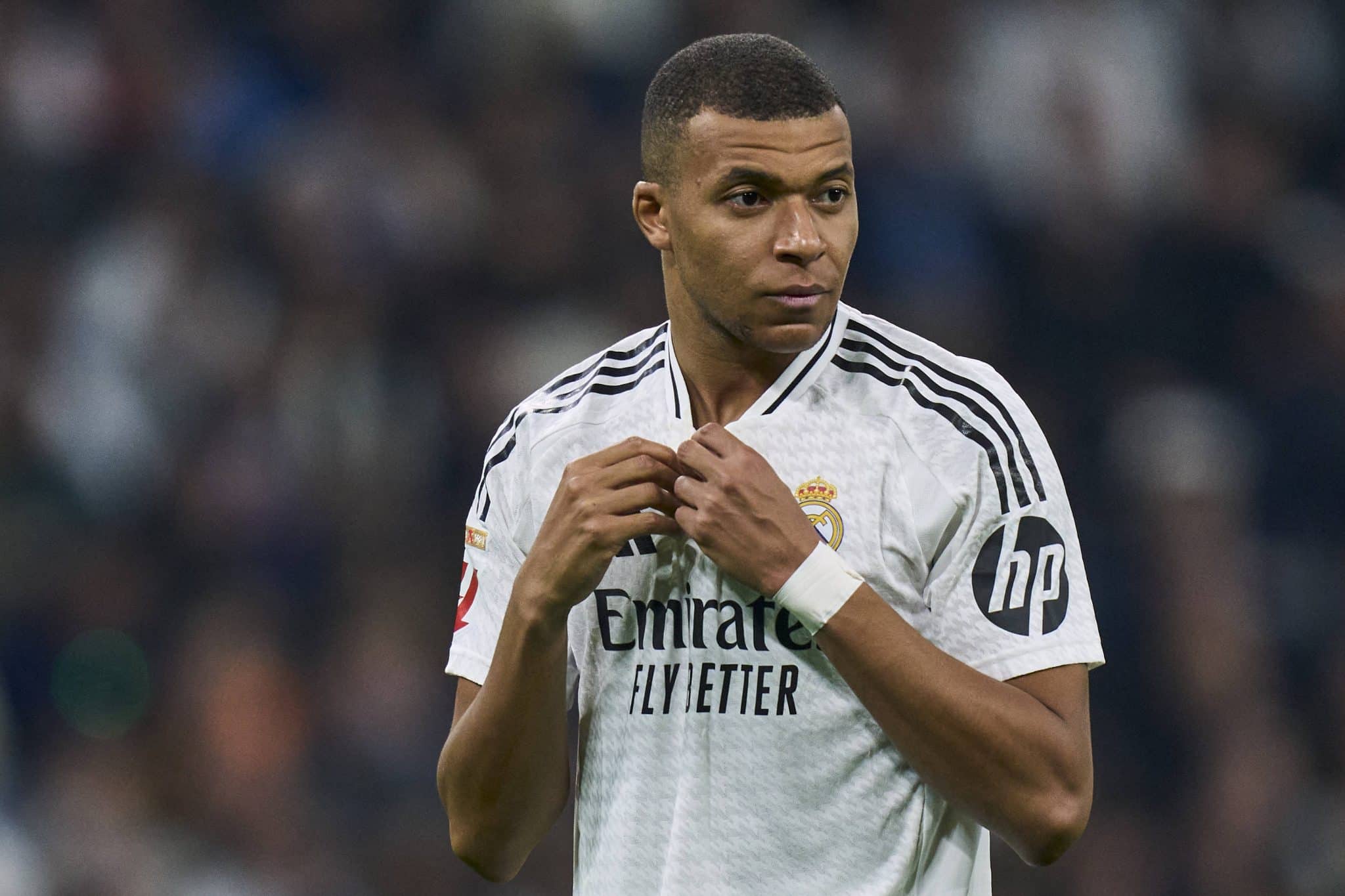 Equipe de Mbapp&eacute; abre guerra contra PSG: &lsquo;quer derrubar o sistema para n&atilde;o cumprir obriga&ccedil;&otilde;es&rsquo;