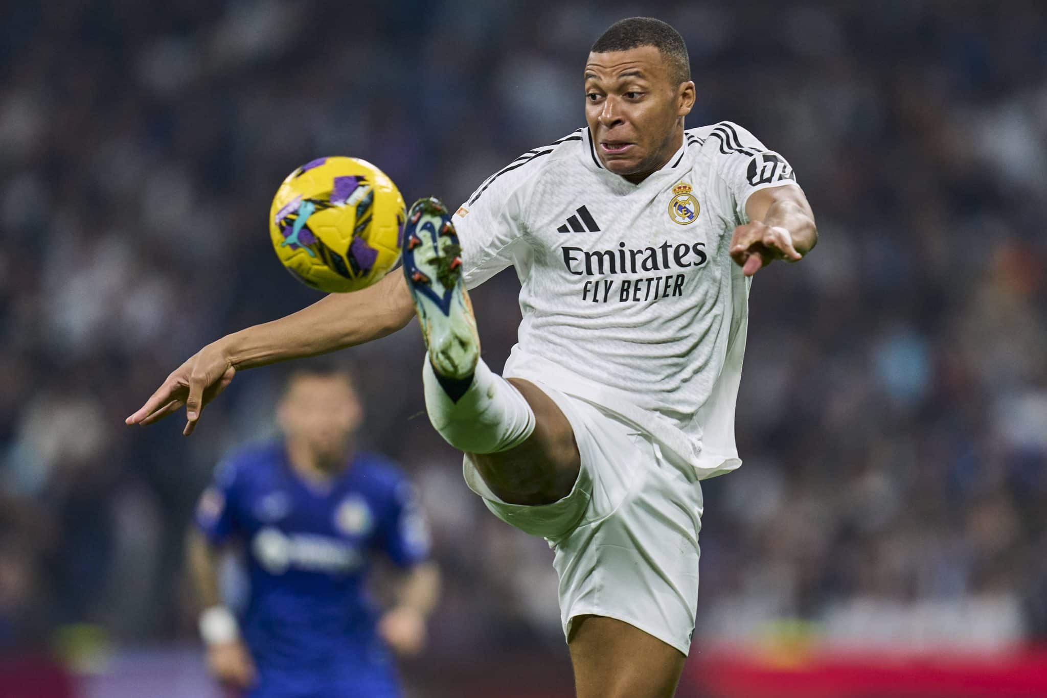 Mbapp&eacute; em a&ccedil;&atilde;o pelo Real Madrid 