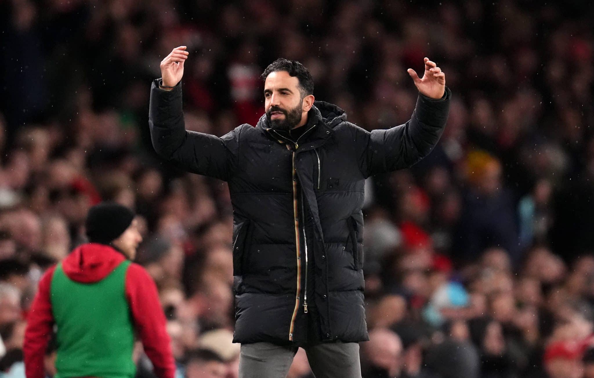 R&uacute;ben Amorim na &aacute;rea t&eacute;cnica do Emirates, durante Arsenal 2 x 0 Manchester United 