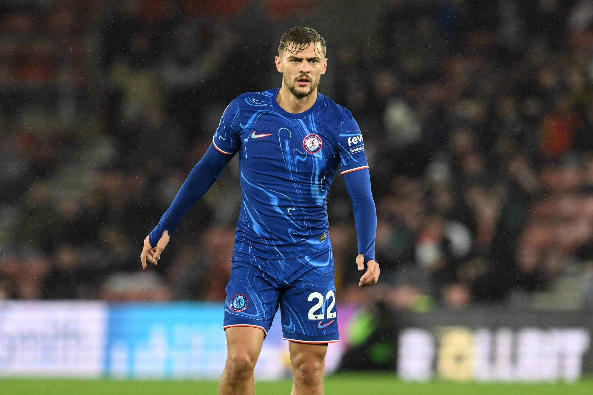 Dewsbury-Hall em a&ccedil;&atilde;o pelo Leicester 