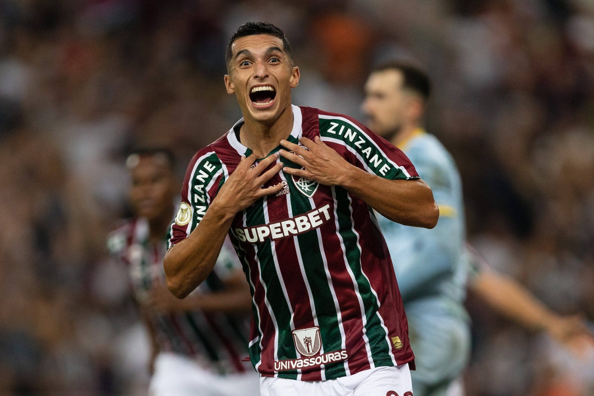 Vit&oacute;ria melhora situa&ccedil;&atilde;o do Fluminense, mas n&atilde;o encerra miss&atilde;o contra rebaixamento