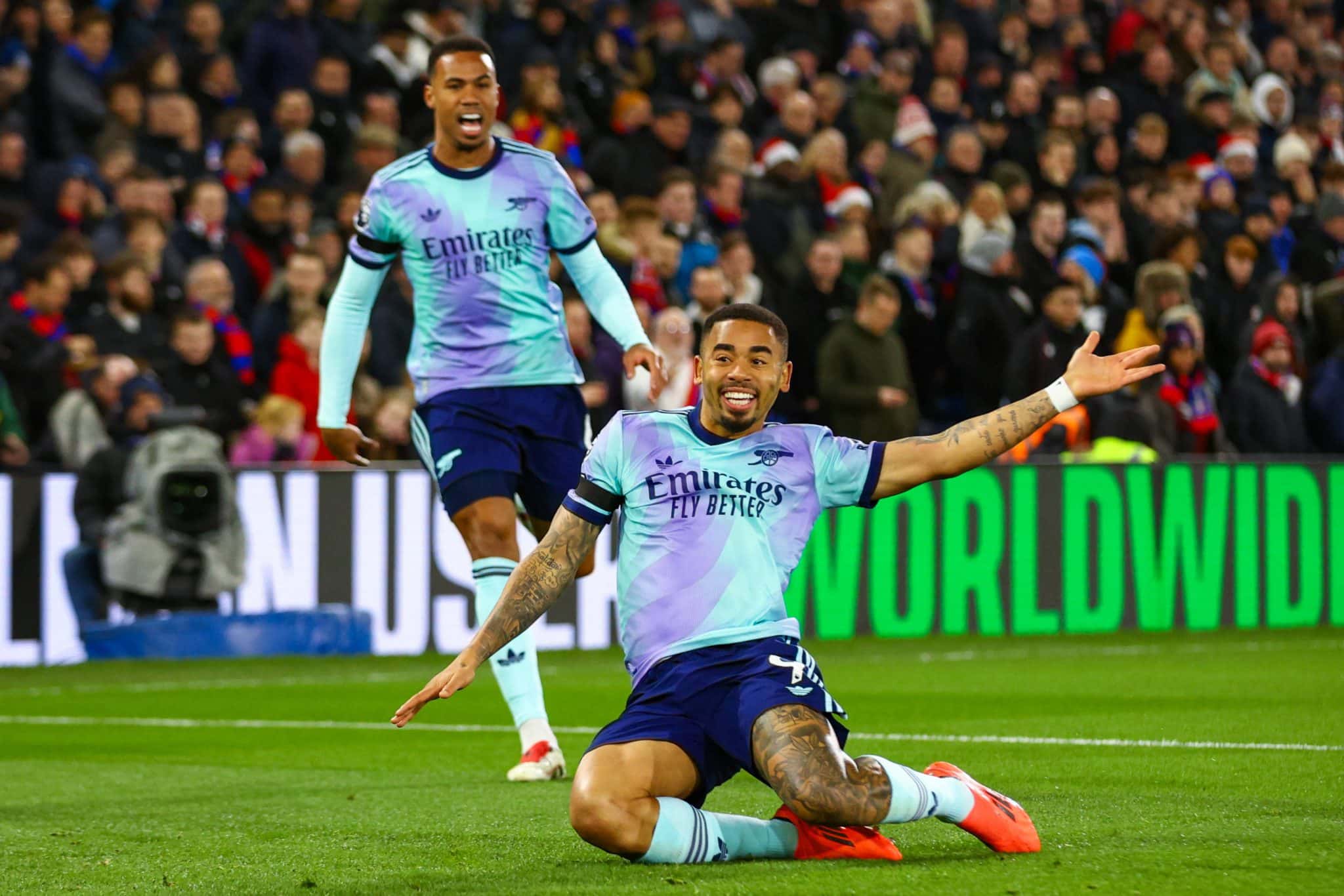 &lsquo;Ele voltou&rsquo;: Gabriel Jesus coloca Crystal Palace no bolso e d&aacute; present&atilde;o ao Arsenal