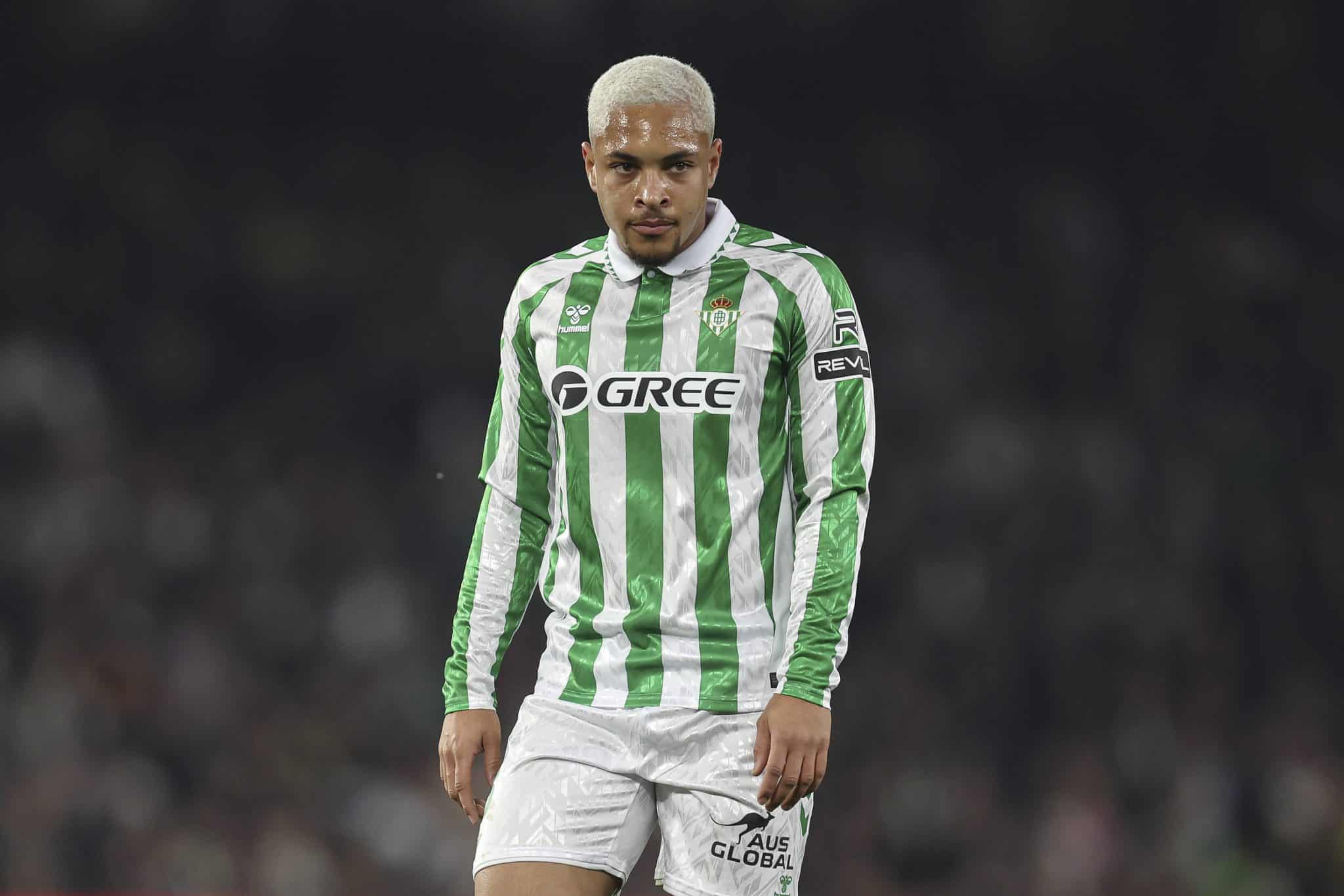 Futuro parceiro de Vitor Roque? Betis quer resgatar brasileiro de R$ 504 milh&otilde;es