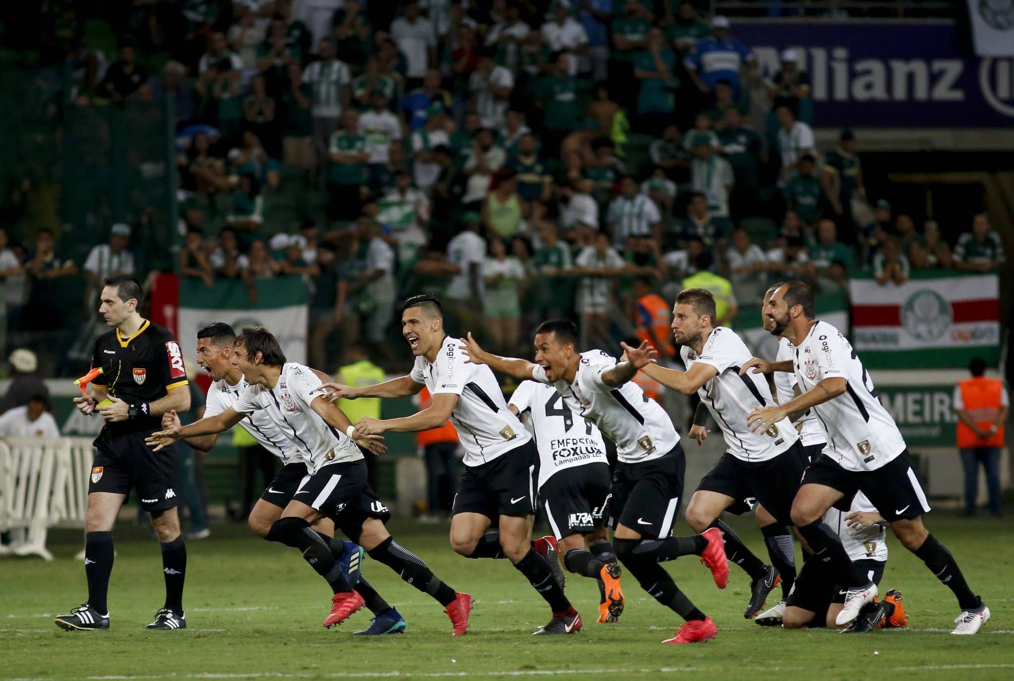 Corinthians comemorou t&iacute;tulo paulista na casa do Palmeiras em 2018
