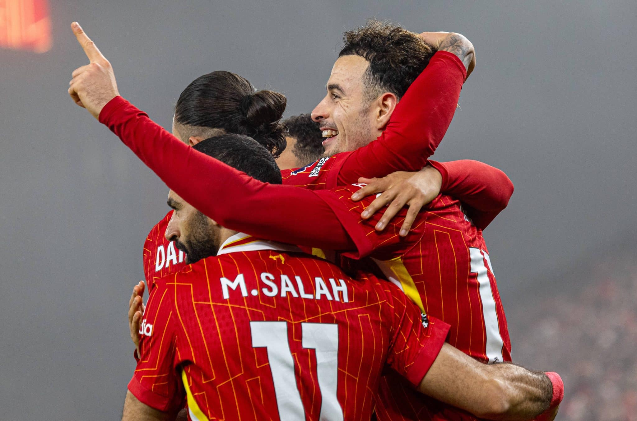 Criticado, her&oacute;i improv&aacute;vel decide em vit&oacute;ria do Liverpool e completa marca expressiva