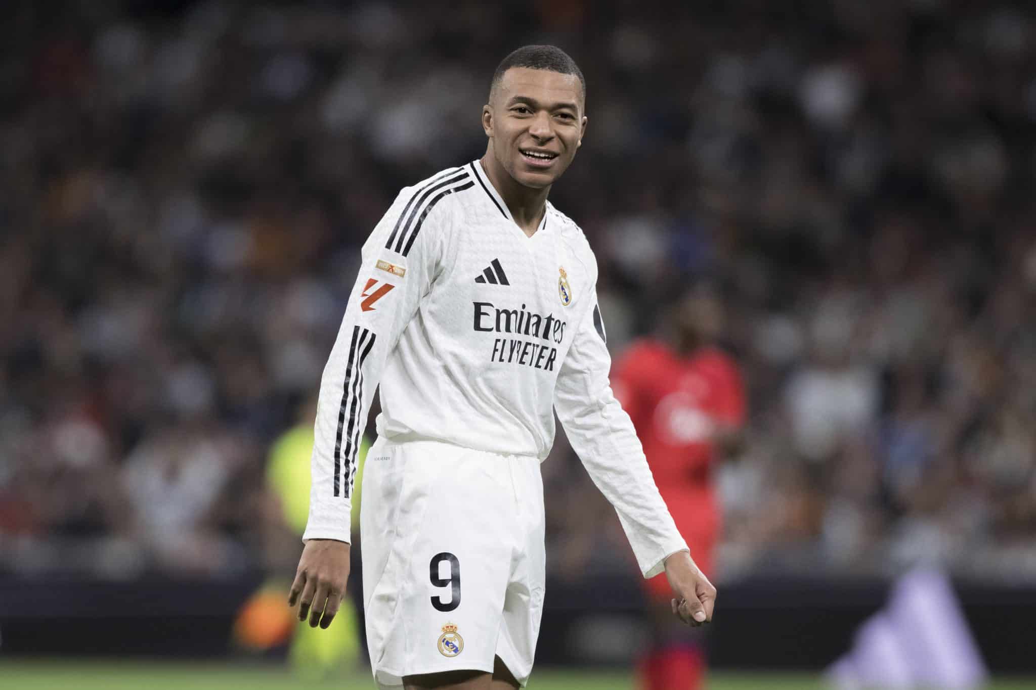 Mbapp&eacute; assume que chegou ao &lsquo;fundo do po&ccedil;o&rsquo; ap&oacute;s p&ecirc;naltis perdidos, mas v&ecirc; lado positivo