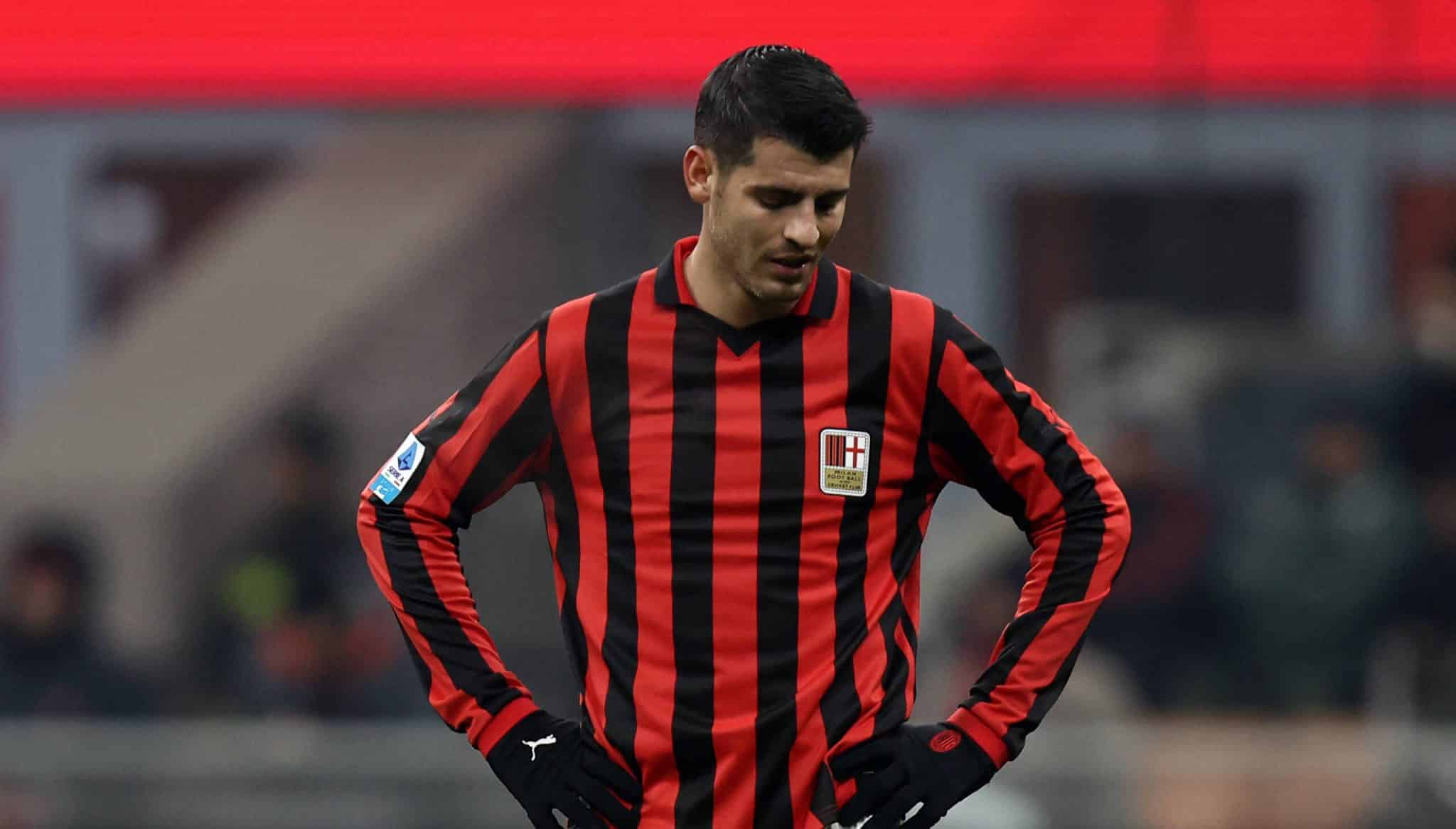 &Aacute;lvaro Morata durante jogo do Milan