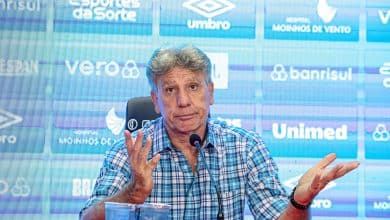 Fim de ciclo de Renato Ga&uacute;cho no Gr&ecirc;mio &eacute; melanc&oacute;lico, mas saud&aacute;vel para as duas partes