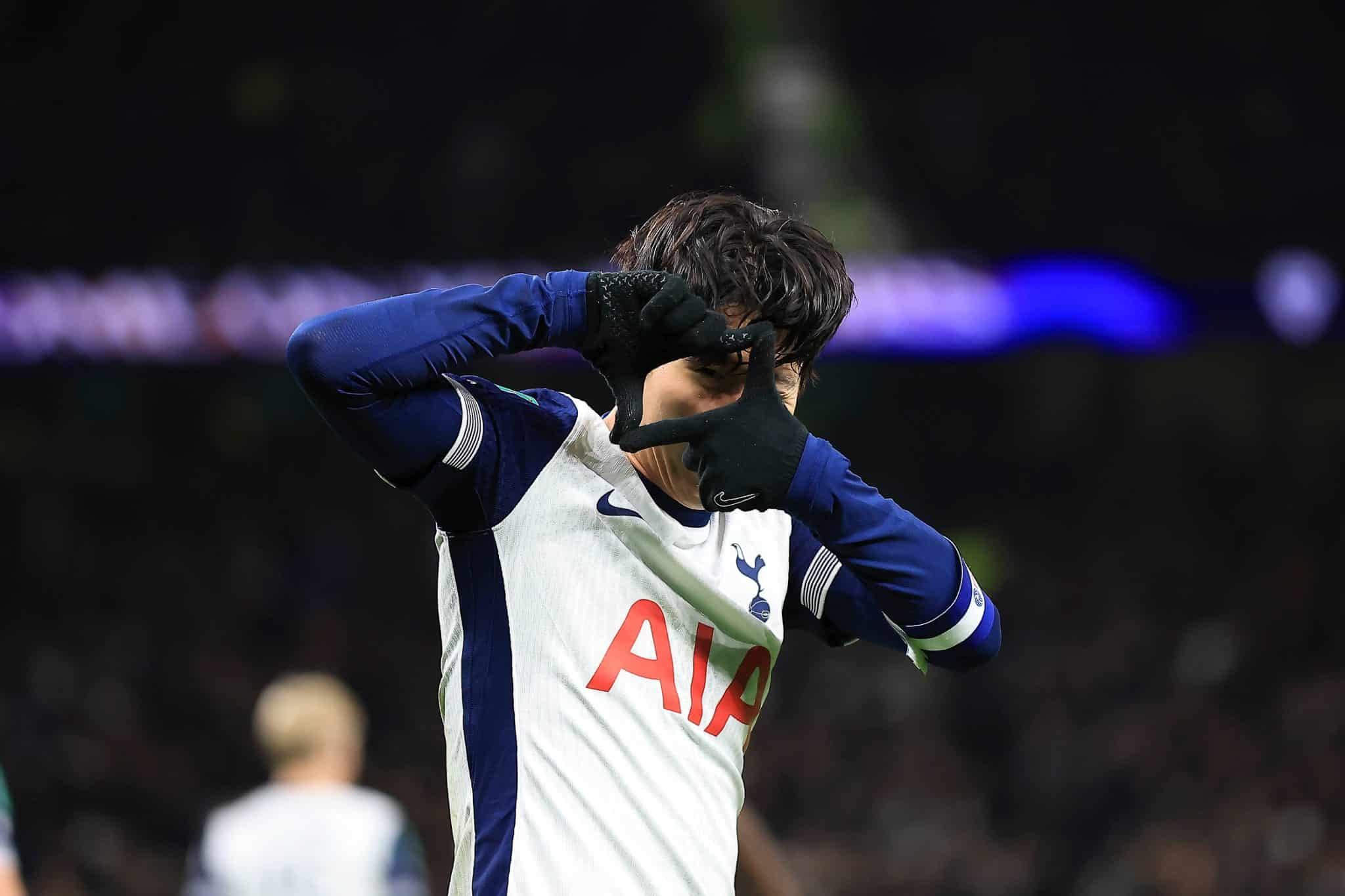 Falhas bizarras, gol ol&iacute;mpico&hellip; Tottenham elimina United e se aproxima de meta ousada