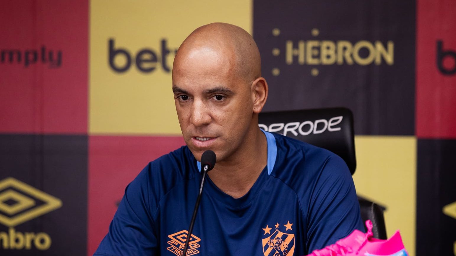 Sport tira atacante de gigante brasileiro e faz maior contrata&ccedil;&atilde;o da sua hist&oacute;ria