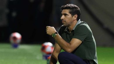 Derrota do Palmeiras acaba com sequ&ecirc;ncia de 82 jogos e torcida protesta