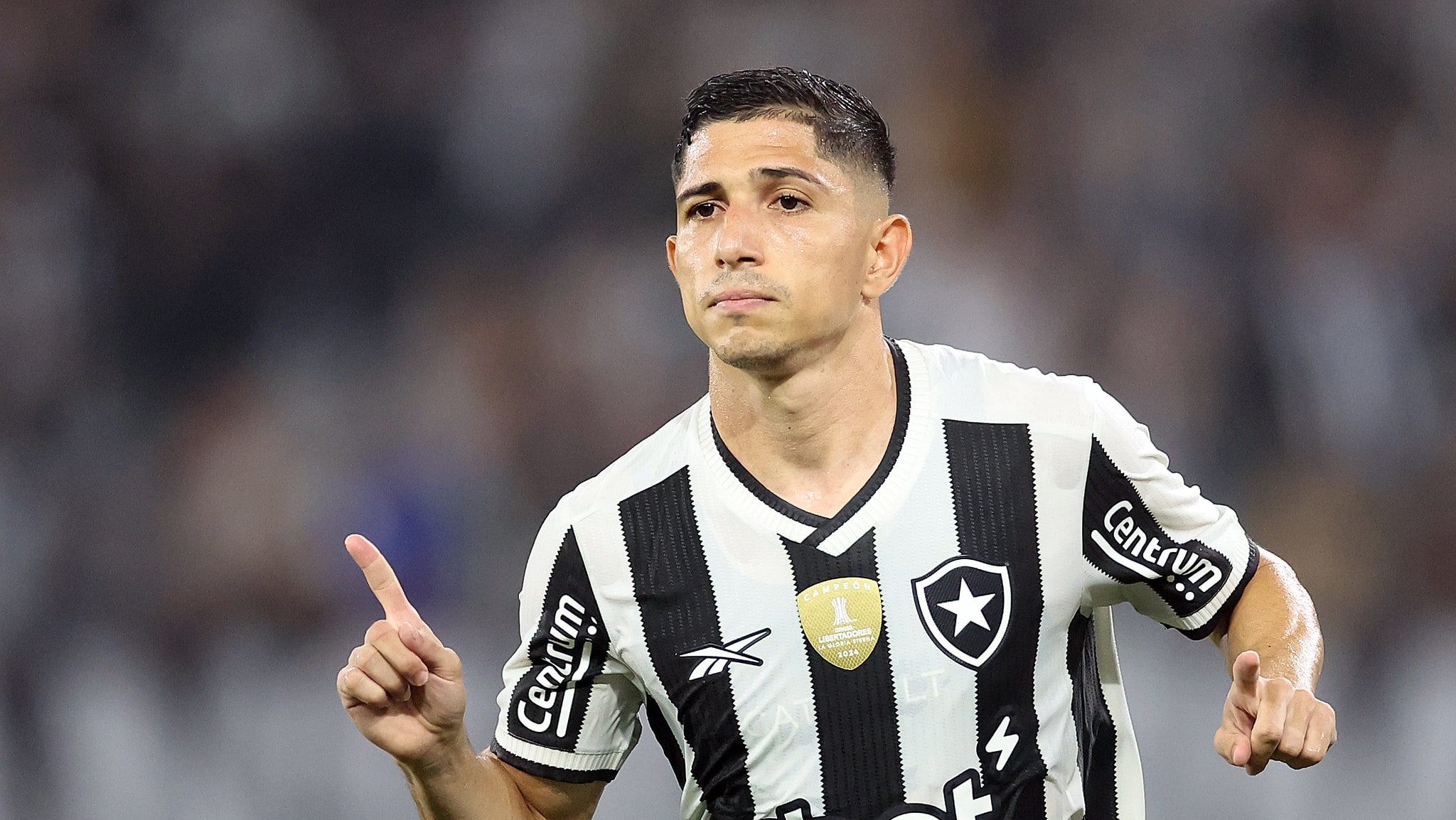 Sem t&eacute;cnico e no primeiro jogo do ano, Botafogo mostra que est&aacute; melhor preparado que o Fluminense