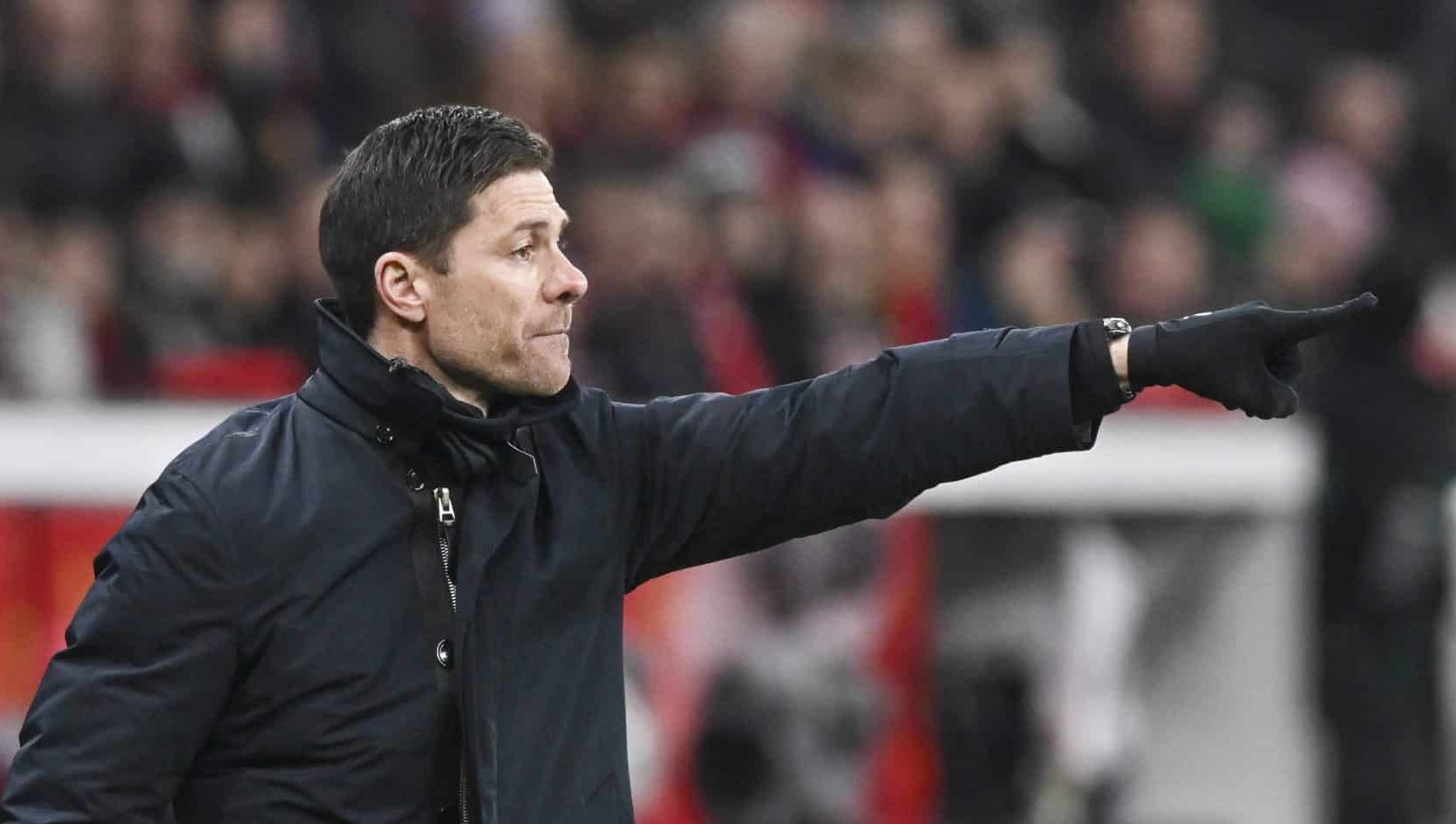 Xabi Alonso &eacute; o favorito a assumir o lugar de Ancelotti no Real Madrid 