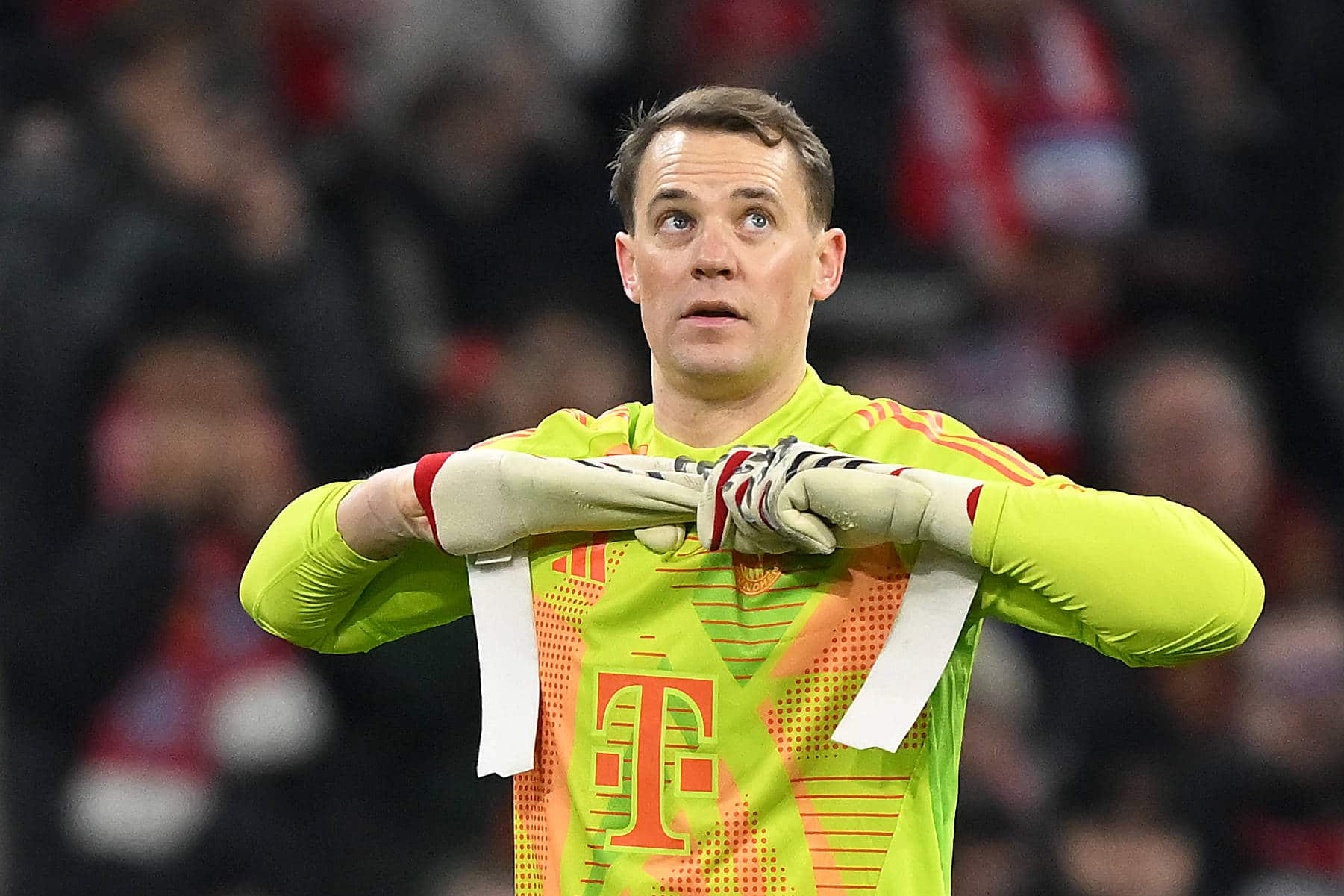 Olhando para o futuro, Bayern aposta em joia alem&atilde; para substituir Neuer