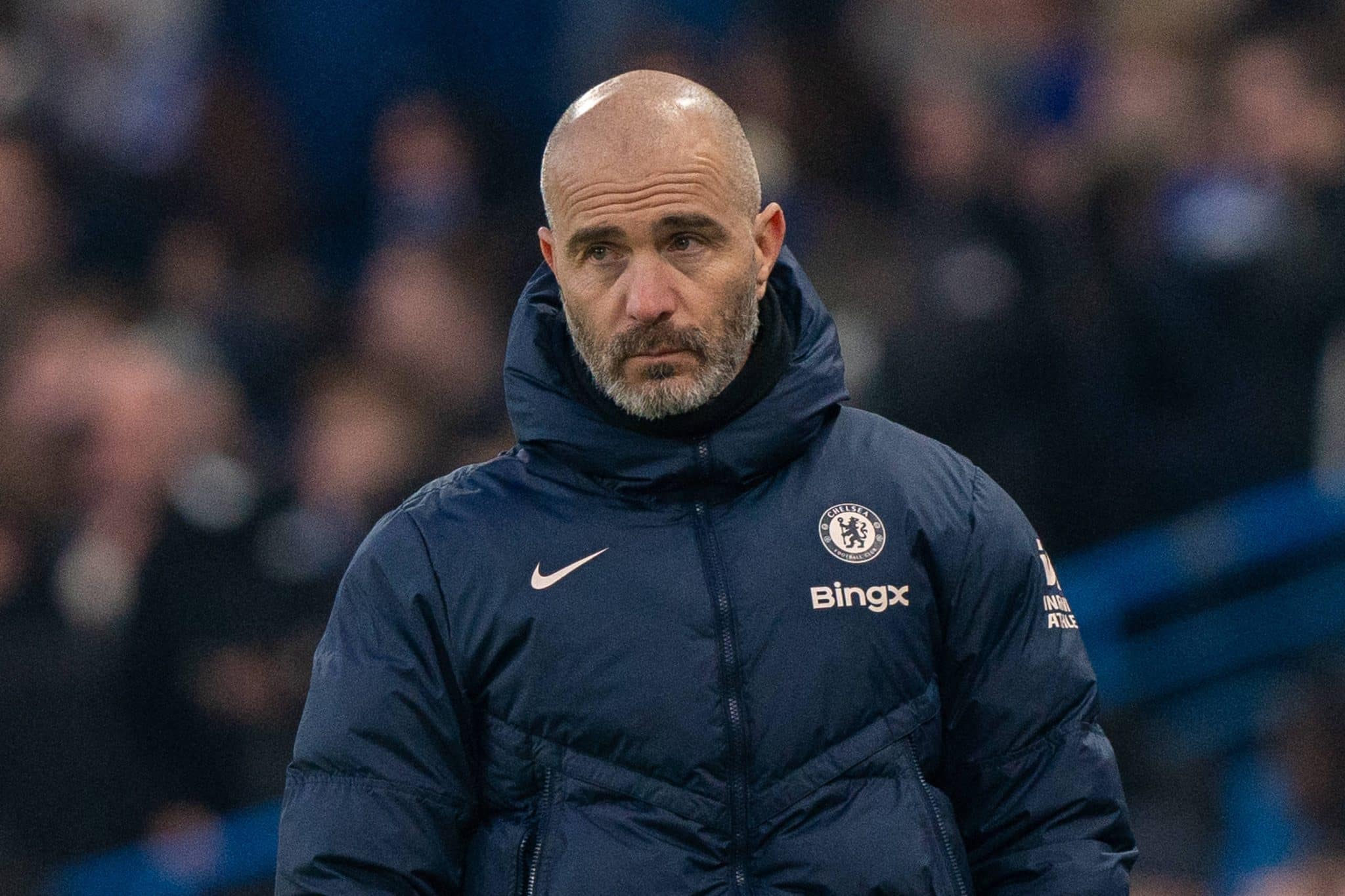 Zagueiro do Chelsea pressiona por sa&iacute;da e barca de 5 jogadores preocupa Maresca