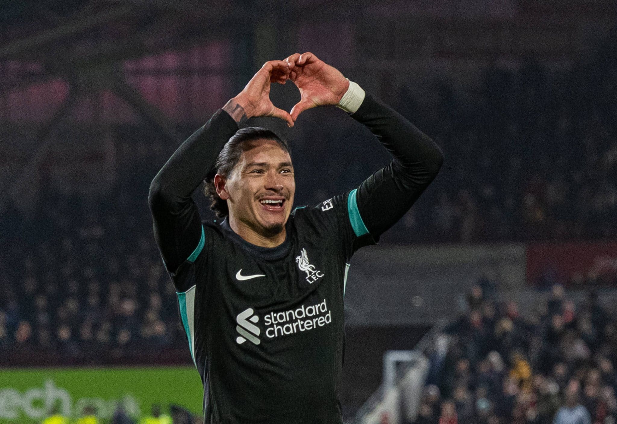 Liverpool: Darwin N&uacute;&ntilde;ez cala cr&iacute;ticos e faz o que nem Haaland conseguiu