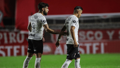 Divergência entre Yuri Alberto e Romero impacta vestiário e ofusca vitória do Corinthians
