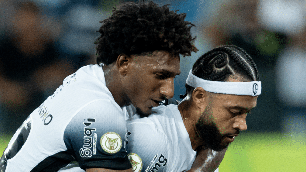 Talles Magno Memphis Depay