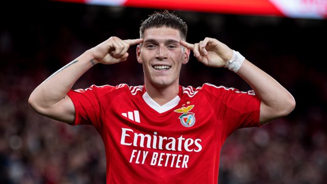 Empres&aacute;rio de Rollheiser confirma nova procura do Santos e &eacute; sincero sobre conversas