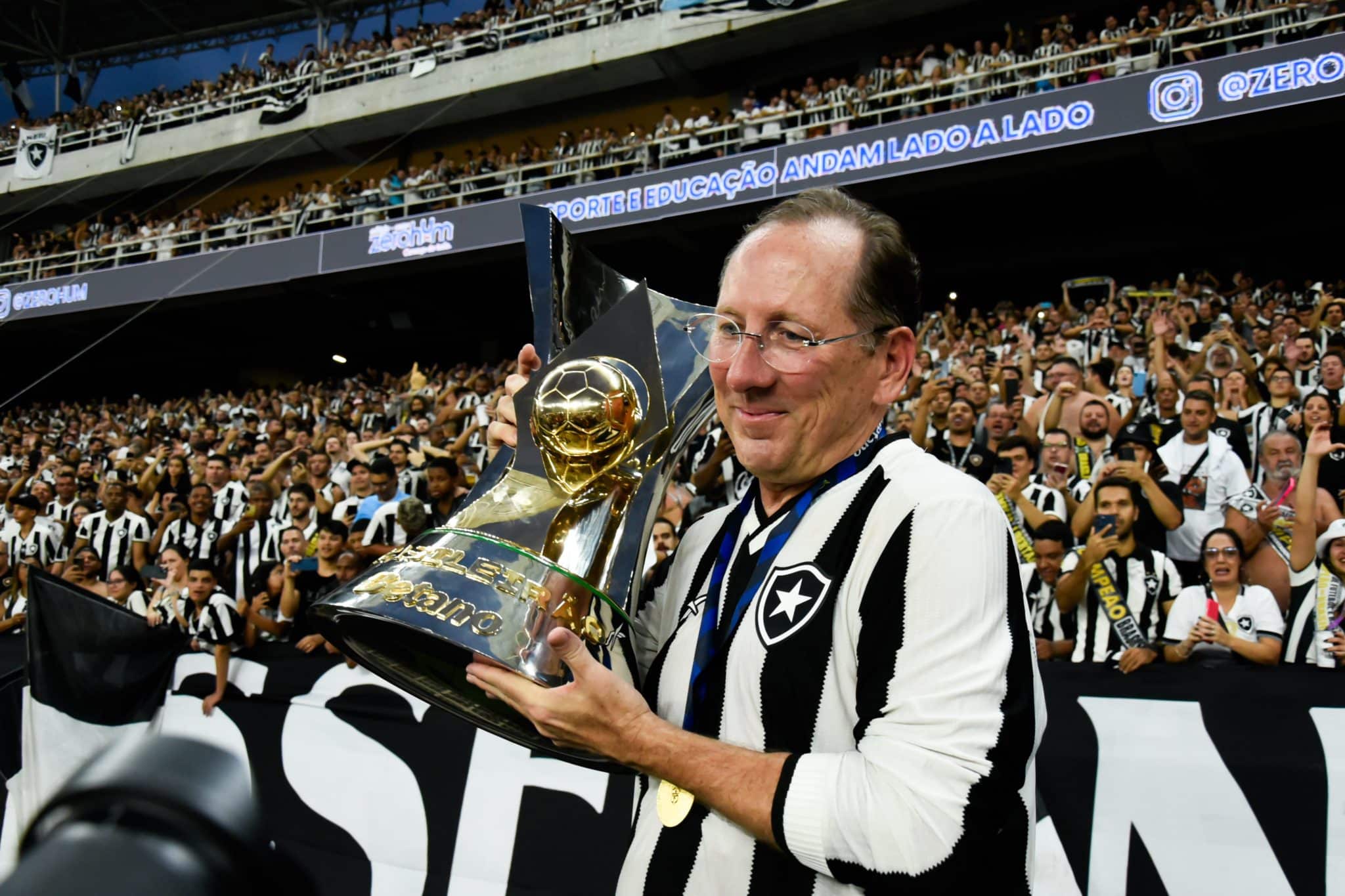 &lsquo;&Eacute; um desperd&iacute;cio ver os mesmos times disputando Copa do Brasil, Libertadores e Brasileir&atilde;o&rsquo;