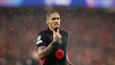 Com gols surreais de Raphinha, Barcelona consegue milagre contra o Benfica na Champions