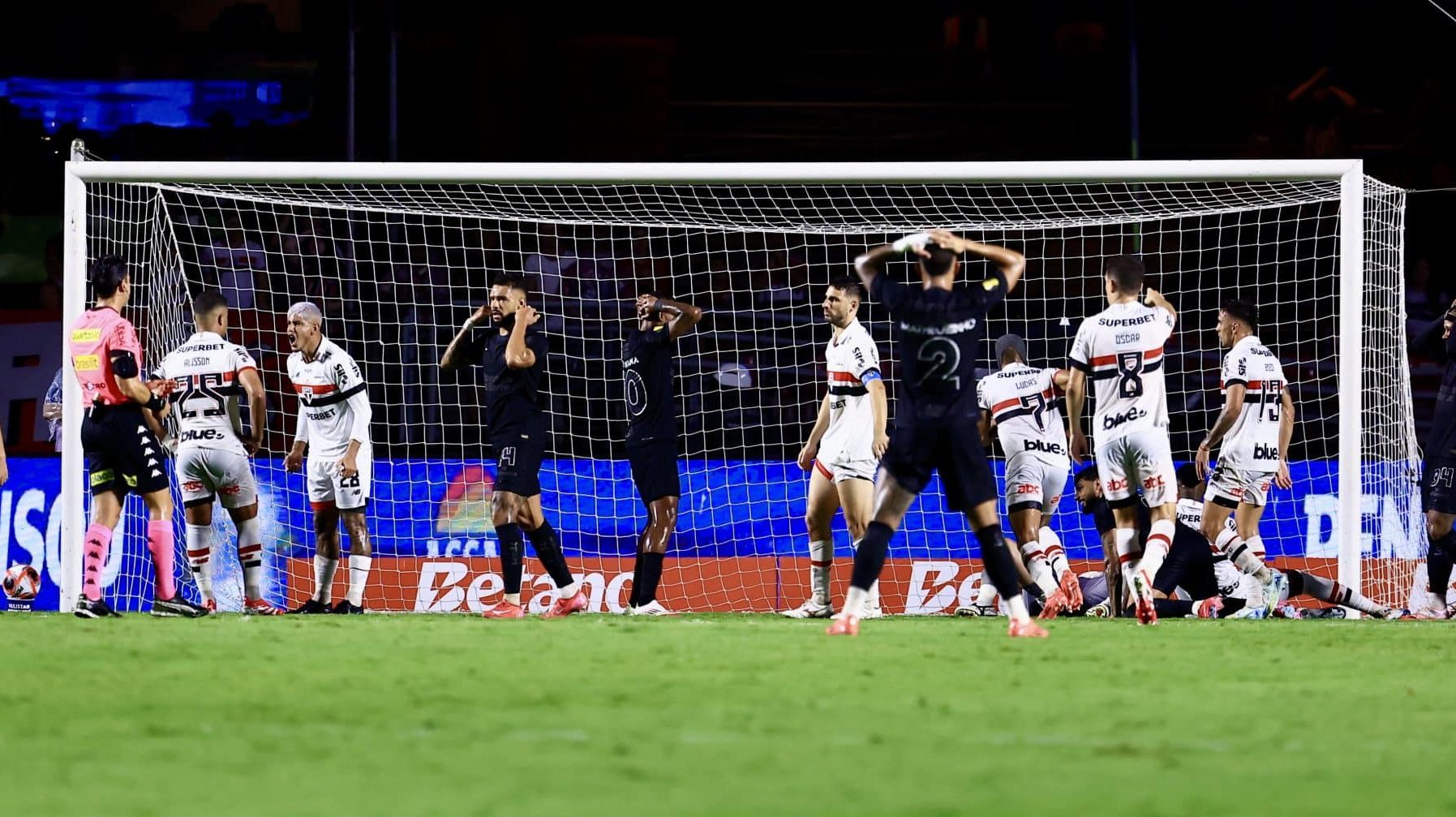Erros do passado tornam queda de invencibilidade do Corinthians um filme repetido