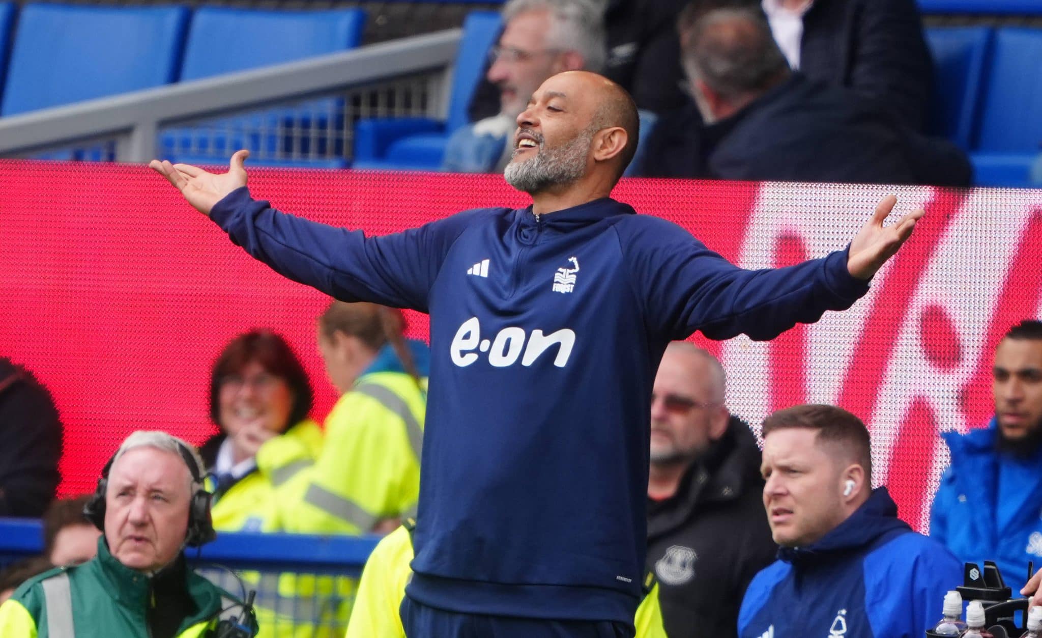 Nottingham Forest permanece tranquilo com interesse do Liverpool em um de seus principais prospectos desta temporada